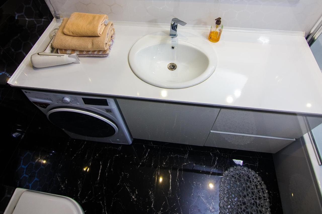 Pearl Of Odessa Apartment Екстериор снимка